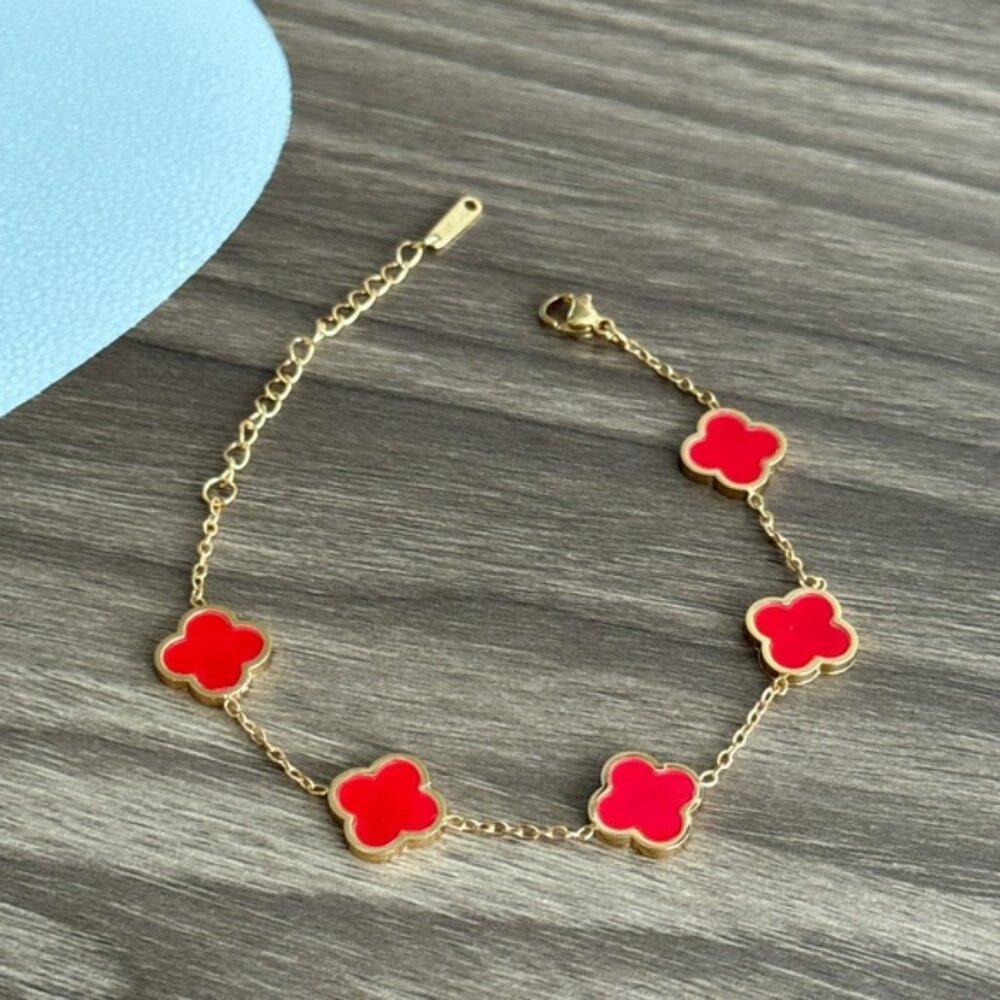 Red flower Bracelet Q194